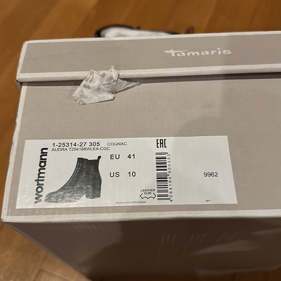 TAMARIS women’s Audra Booties